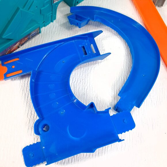 Hot Wheels Motorized Mega Garage Playset teal ramp sign car  Hot Wheels Motorized Mega Garage Playset teal ramp sign‎ car track PARTS Vintage
